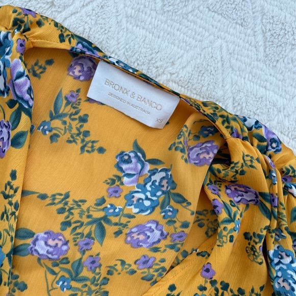 Bronx and Banco Hanna floral plunge neck bodysuit - Picture 4 of 4